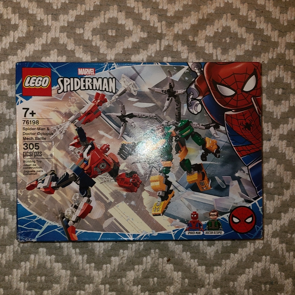 LEGO MARVEL SPIDER-MAN and dr.octopus mech battle 305 pieces